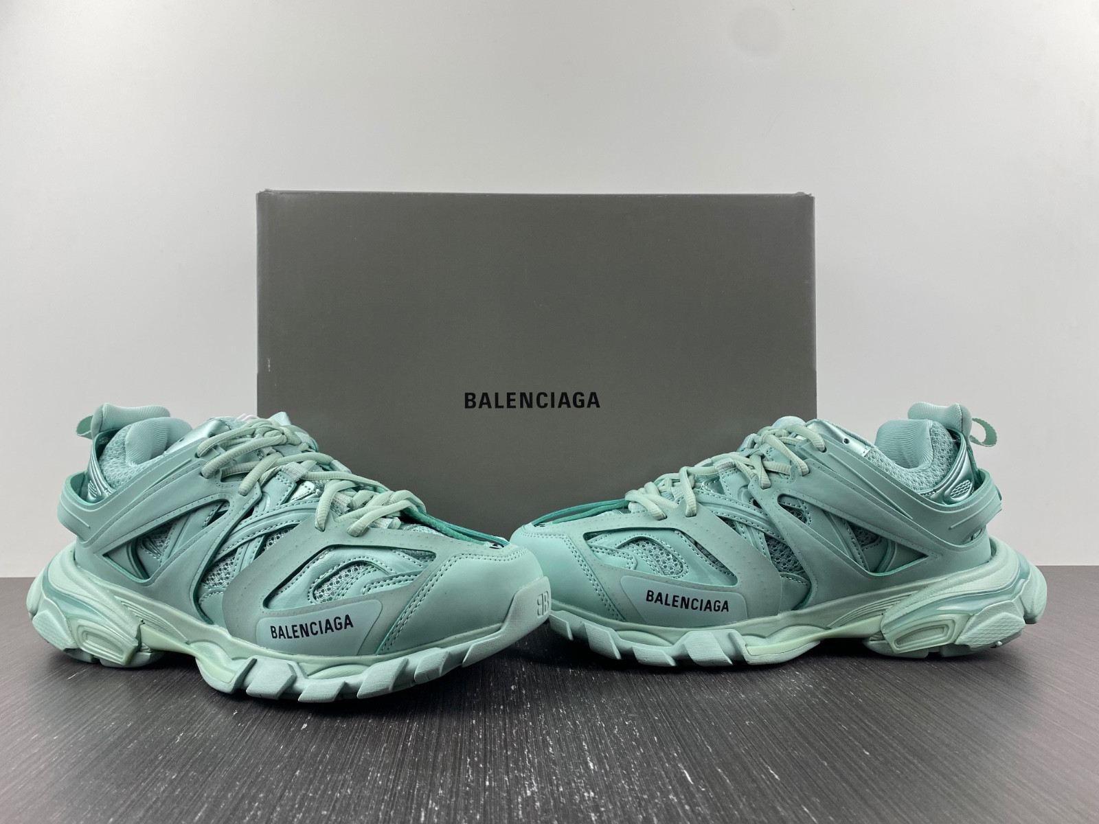 Ba*len*cia*ga track 542023 w2la2 4010