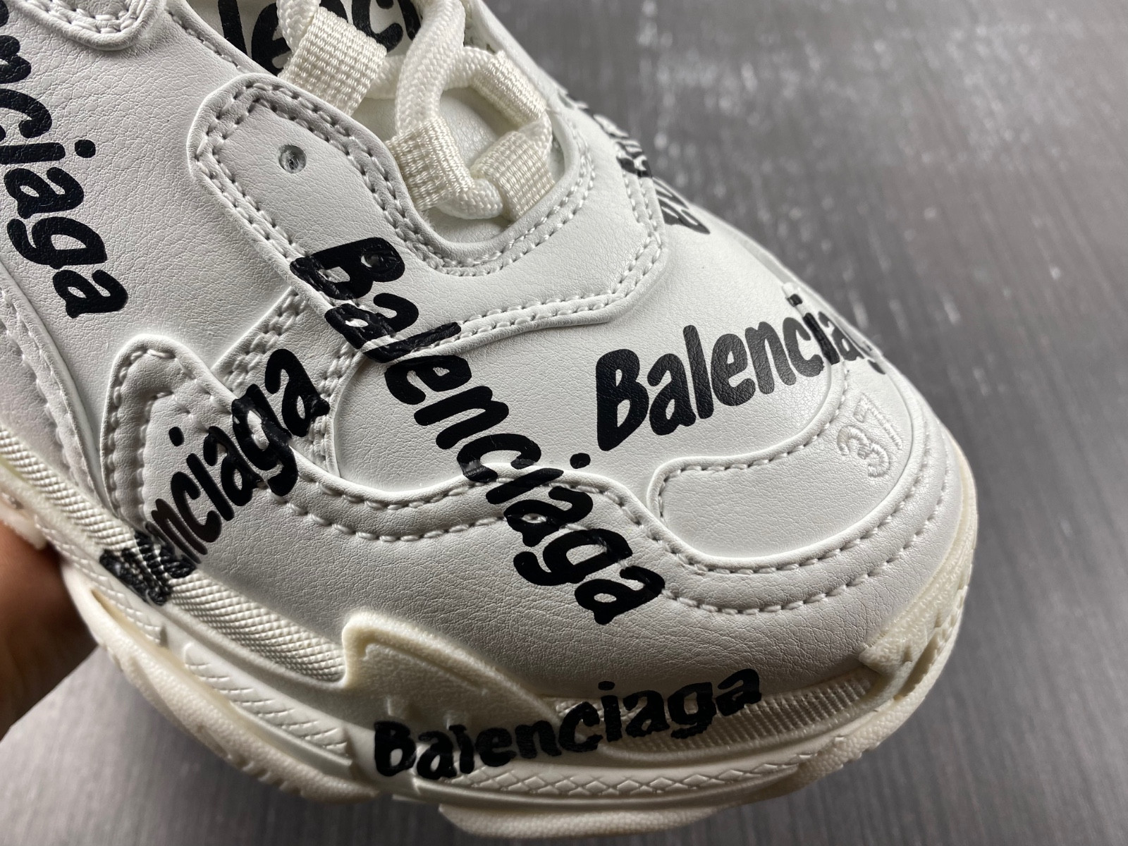 Ba*len*cia*ga triple s 524039 w2fa8 9010